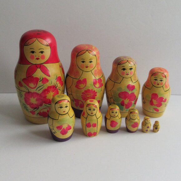 Russian Matryoshka Babushka Wood Nesting Dolls 10 Piece Set Hand Painted Vtg - Picture 1 of 15